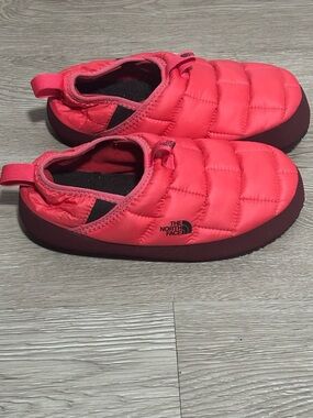 The North Face Quilted Slip-On Slippers in Red and Burgundy